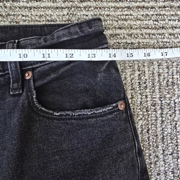 Abercrombie & Fitch Curve Love Ultra High Rise Ankle Straight Jeans Black 26 EUC - Picture 8 of 12